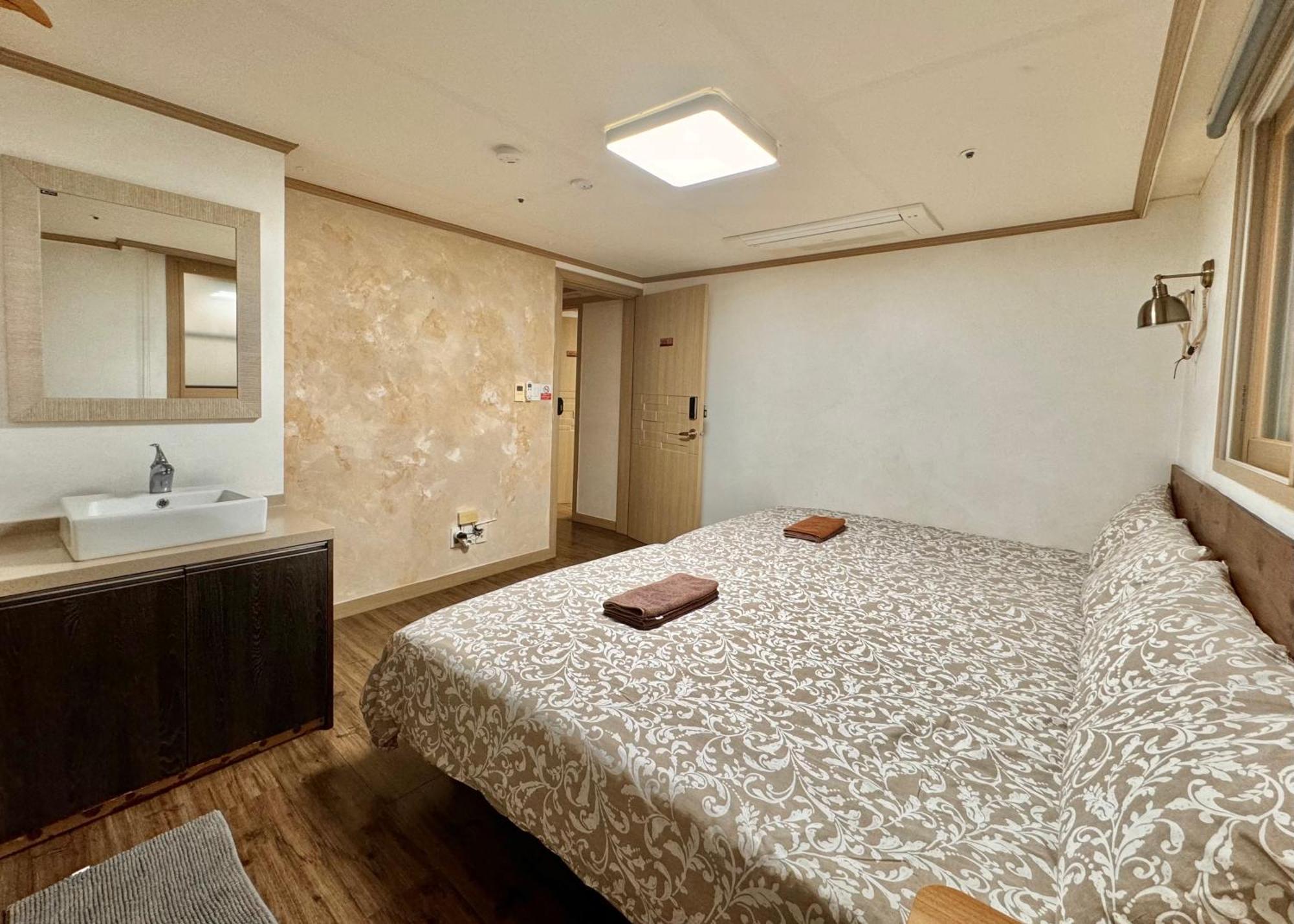 Roi Guesthouse Сеул Экстерьер фото